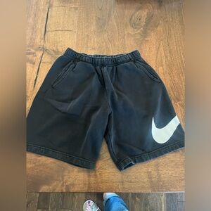 Black Nike shorts